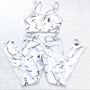NWOT Matching workout leggings and bra set white